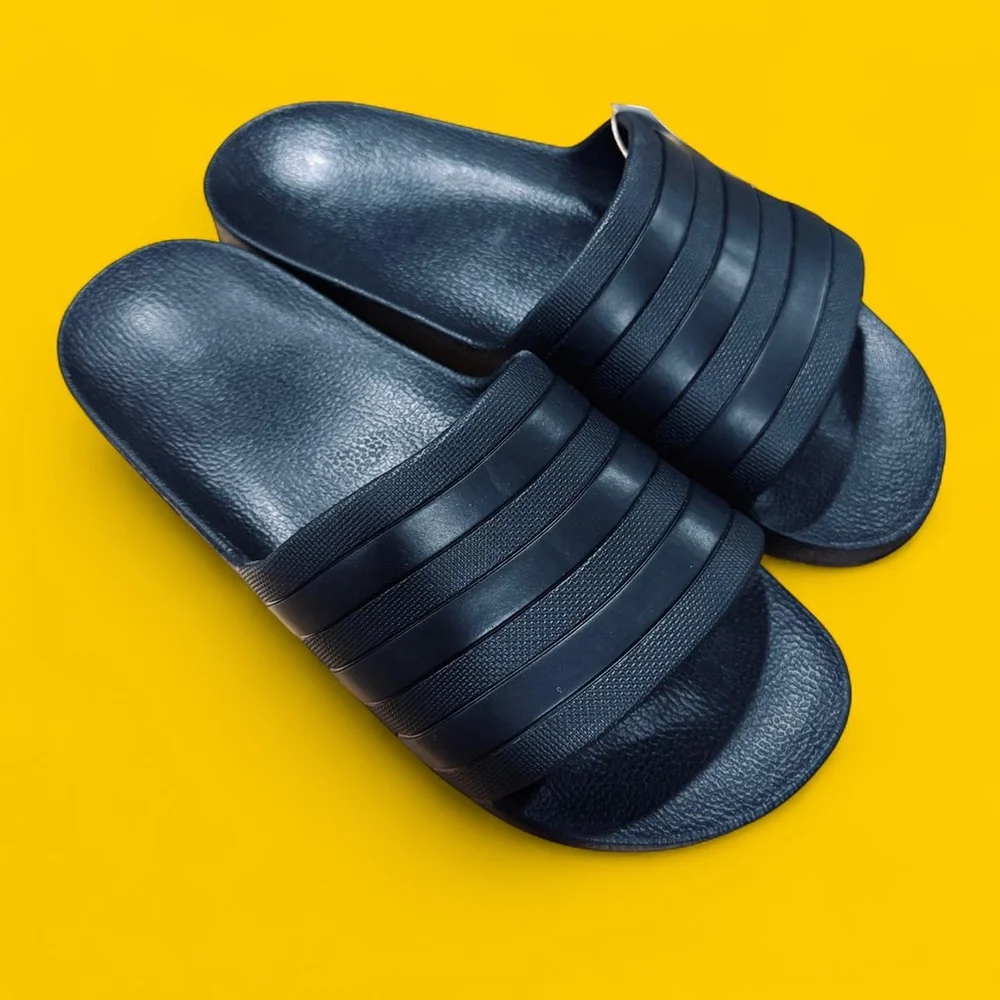 Black Adidas Adilette Aqua Slide Sandals Men’s 9
